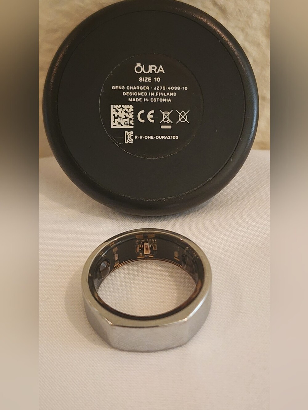 ✨ Oura Ring Generation 3 - Heritage Silver - Size 10 ✨ W/ Charging Dock